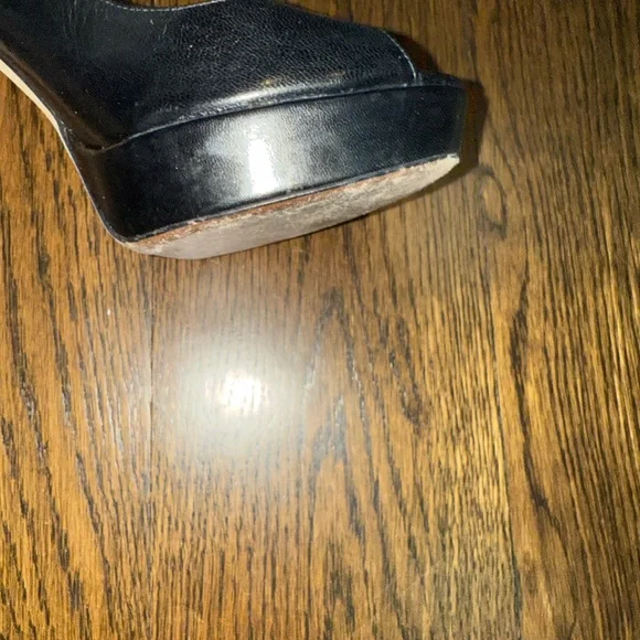 Jimmy Choo Black Leather Shoes - Picture 6 of 14